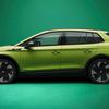Vista laterale della Skoda Elroq RS
