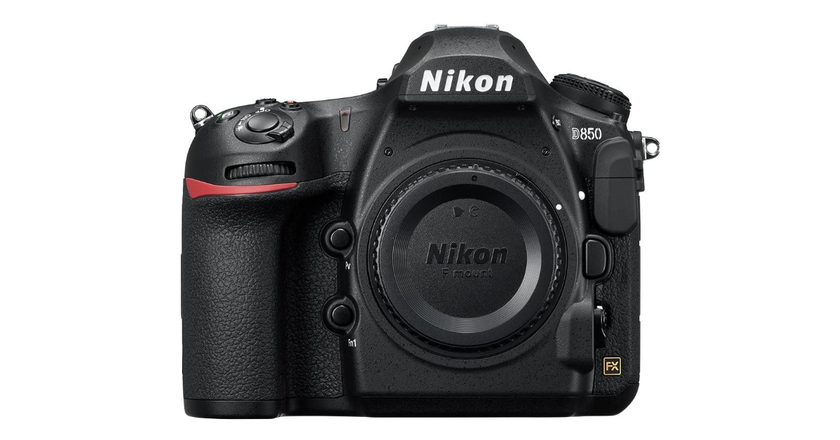 Nikon D850: la migliore fotocamera per l'avvistamento degli aerei