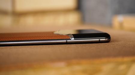 Vertu lancia l'ammiraglia premium Snapdragon 8 Gen1 iVertu 2 con cover in pelle