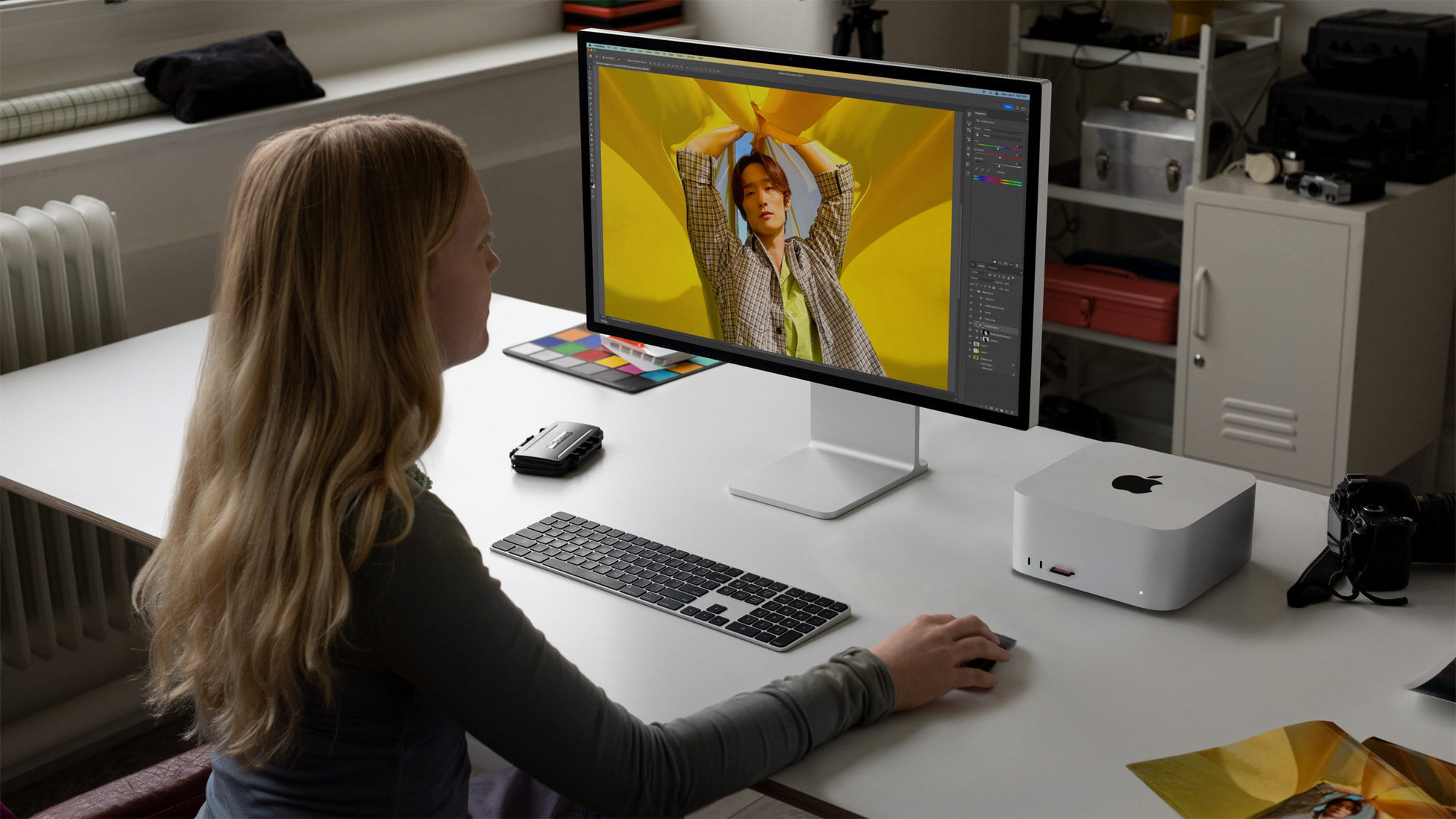 Apple presenta il computer Mac Studio con i chip M2 Max e M2 Ultra Apple presenta il computer Mac Studio con i chip M2 Max e M2 Ultra