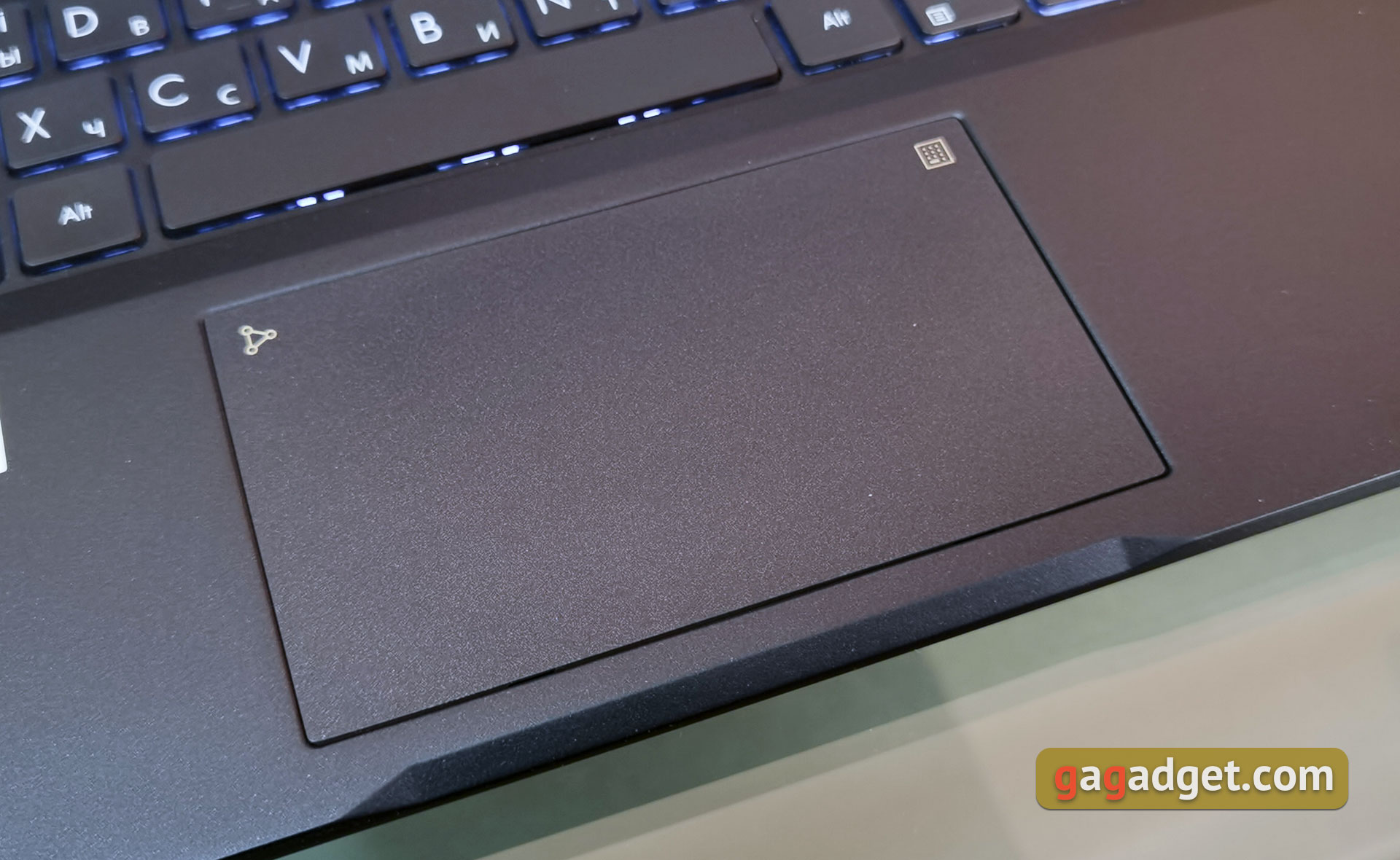 Recensione dell'ASUS ExpertBook B5: un portatile business affidabile con una durata della batteria impressionante-25 Recensione dell'ASUS ExpertBook B5: un portatile business affidabile con una durata della batteria impressionante-25